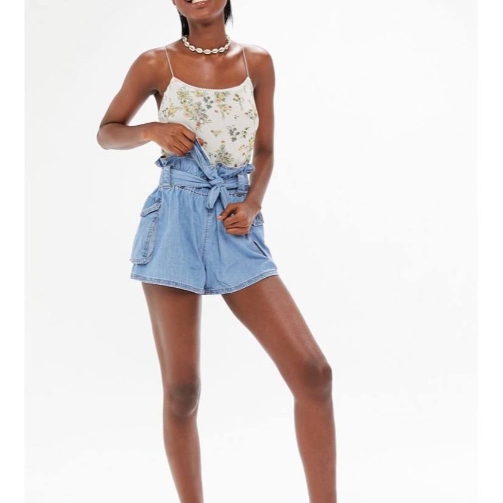 Urban Outfitters Shorts Fiona Blue Denim Belted Paper Bag Waist Sz Small